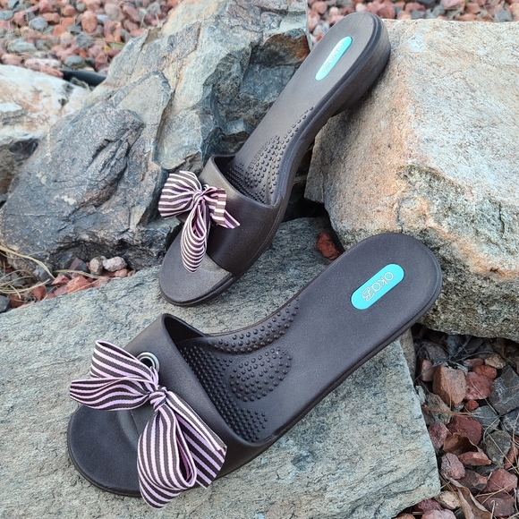 OKA b. Shoes - OKA b. Madison Brown Grosgrain Bow Pool Slides Sandals M L 8.5 9 9.5 Sustainable